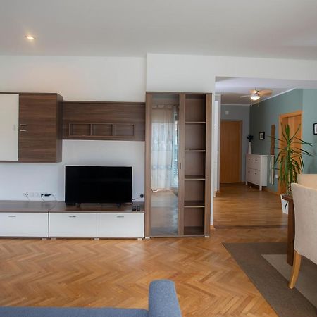 Apartment Rozalija Zirovnica Buitenkant foto