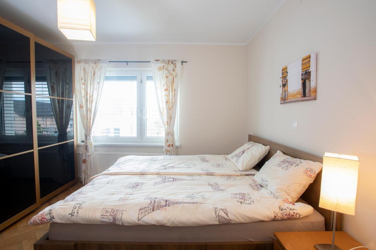 Apartment Rozalija Zirovnica Buitenkant foto